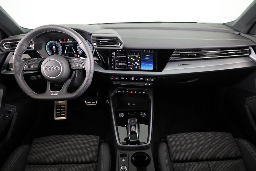 Audi A3 Sportback 40 TFSI e S edition 204pk | Verlengde garantie | Parkeercamera | Adaptieve cruise controle | Optiek pakket zwart Plus | Extra getint glas
