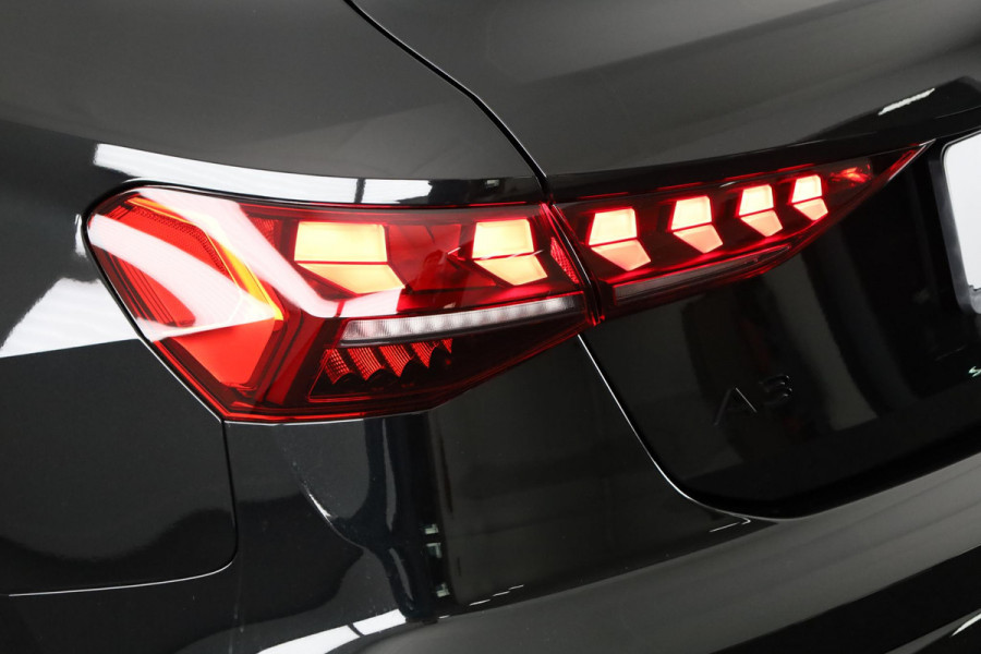 Audi A3 Sportback 40 TFSI e S edition 204pk | Verlengde garantie | Parkeercamera | Adaptieve cruise controle | Optiek pakket zwart Plus | Extra getint glas