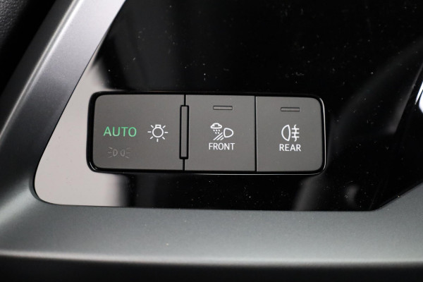 Audi A3 Sportback 40 TFSI e S edition 204pk | Verlengde garantie | Parkeercamera | Adaptieve cruise controle | Optiek pakket zwart Plus | Extra getint glas