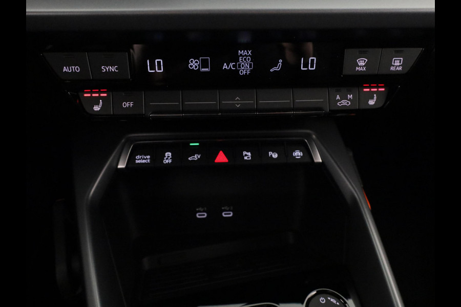 Audi A3 Sportback 40 TFSI e S edition 204pk | Verlengde garantie | Parkeercamera | Adaptieve cruise controle | Optiek pakket zwart Plus | Extra getint glas
