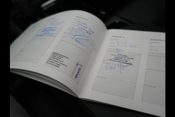 Volvo S60 Recharge T8 AWD R-Design Plug in Hybrid 391pk Black Dealer O.H PHEV | Schuifdak | Bowers & Wilkins | Head Up | Adaptive Cruise | 360 Camera | Luxe Lederen Sportstoelen Massage & Memory | 19"L.M | Keyless | Navigatie |