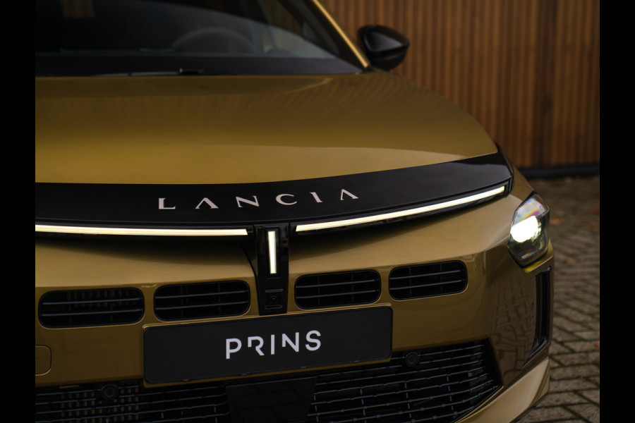 Lancia Ypsilon 1.2 Turbo Hybrid LX 110pk | Camera | Adapt. cruise | Velours interieur | SALA