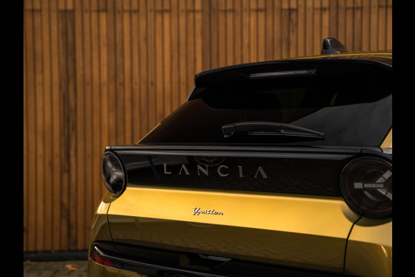 Lancia Ypsilon 1.2 Turbo Hybrid LX 110pk | Camera | Adapt. cruise | Velours interieur | SALA