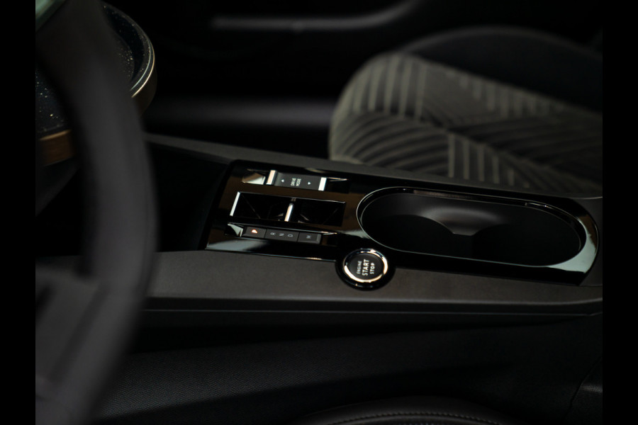 Lancia Ypsilon 1.2 Turbo Hybrid LX 110pk | Camera | Adapt. cruise | Velours interieur | SALA