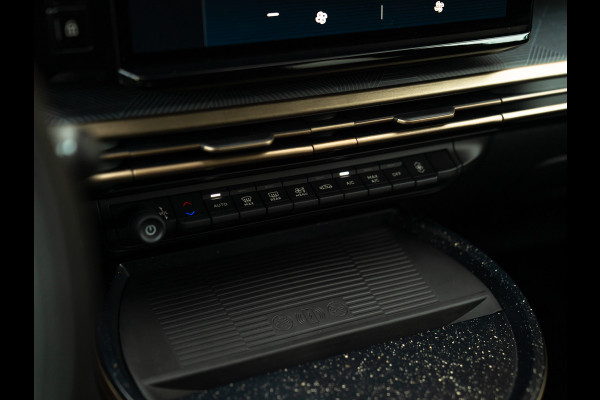 Lancia Ypsilon 1.2 Turbo Hybrid LX 110pk | Camera | Adapt. cruise | Velours interieur | SALA