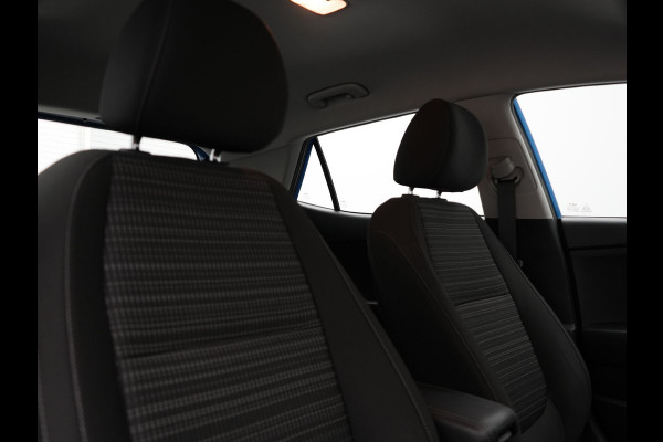 Kia Stonic 1.0 T-GDi MHEV DynamicLine 101pk Dealer O.H. | Apple Carplay | Stoelen & Stuur Verwarmd | Cruise Control | DAB | Pilot Assist |