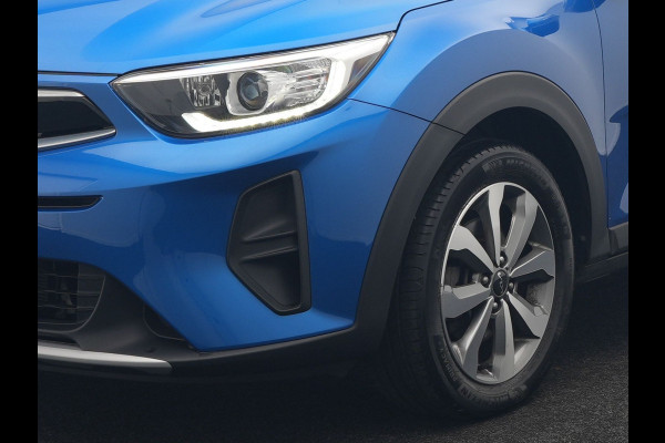 Kia Stonic 1.0 T-GDi MHEV DynamicLine 101pk Dealer O.H. | Apple Carplay | Stoelen & Stuur Verwarmd | Cruise Control | DAB | Pilot Assist |