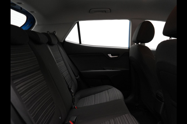 Kia Stonic 1.0 T-GDi MHEV DynamicLine 101pk Dealer O.H. | Apple Carplay | Stoelen & Stuur Verwarmd | Cruise Control | DAB | Pilot Assist |