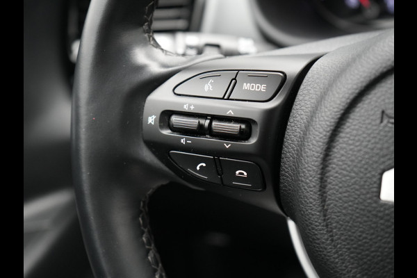 Kia Stonic 1.0 T-GDi MHEV DynamicLine 101pk Dealer O.H. | Apple Carplay | Stoelen & Stuur Verwarmd | Cruise Control | DAB | Pilot Assist |