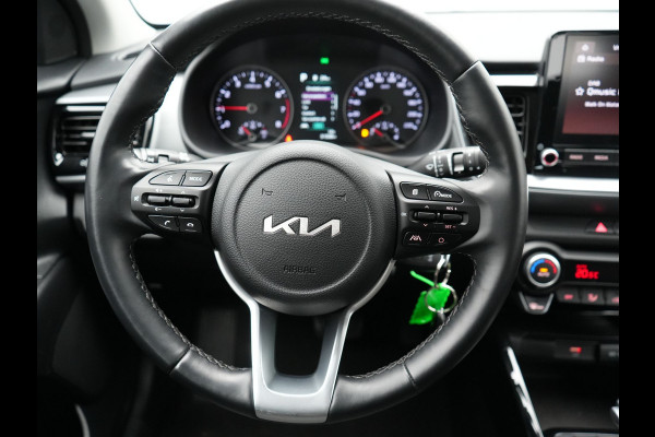 Kia Stonic 1.0 T-GDi MHEV DynamicLine 101pk Dealer O.H. | Apple Carplay | Stoelen & Stuur Verwarmd | Cruise Control | DAB | Pilot Assist |