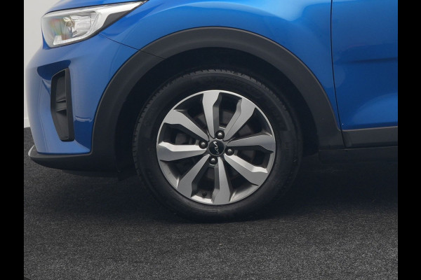 Kia Stonic 1.0 T-GDi MHEV DynamicLine 101pk Dealer O.H. | Apple Carplay | Stoelen & Stuur Verwarmd | Cruise Control | DAB | Pilot Assist |