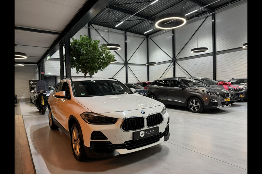 BMW X2 XDrive20i Executive Garantie Camera Elek Achterklep StoelVW Cruise Navi Clima Led Rijklaar