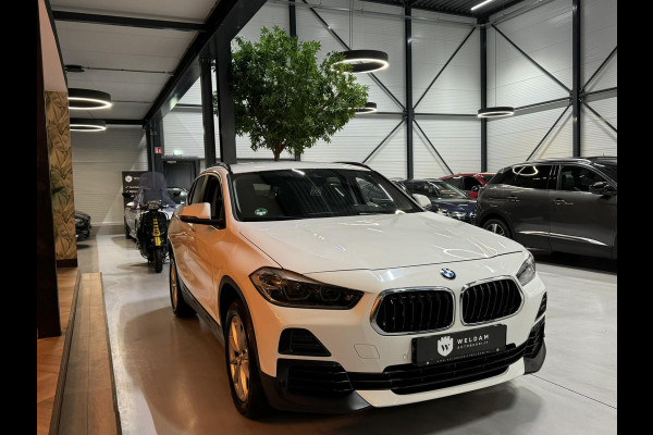 BMW X2 XDrive20i Executive Garantie Camera Elek Achterklep StoelVW Cruise Navi Clima Led Rijklaar