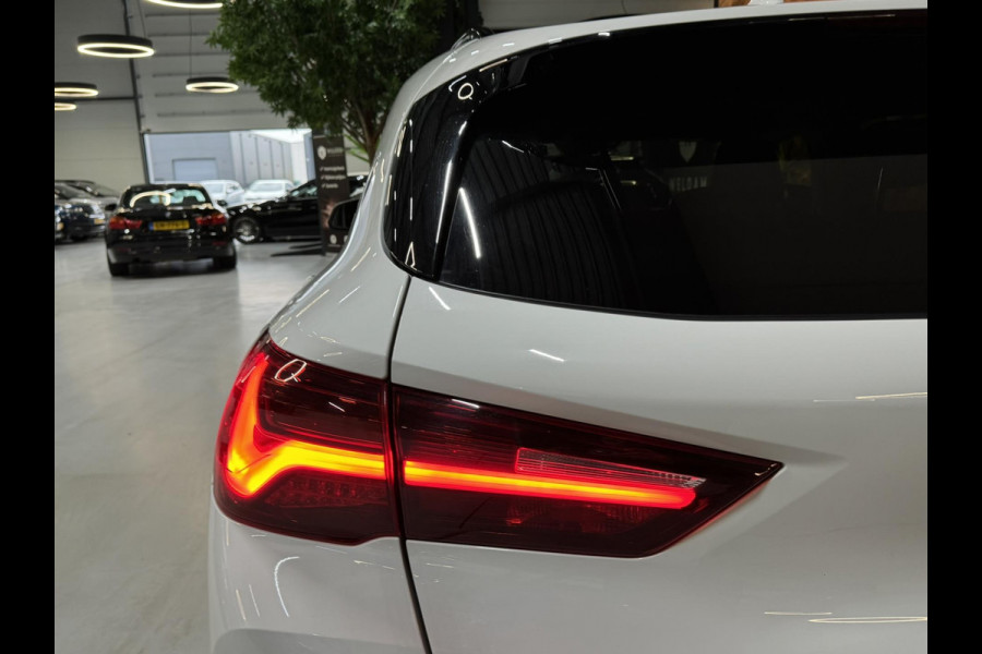 BMW X2 XDrive20i Executive Garantie Camera Elek Achterklep StoelVW Cruise Navi Clima Led Rijklaar