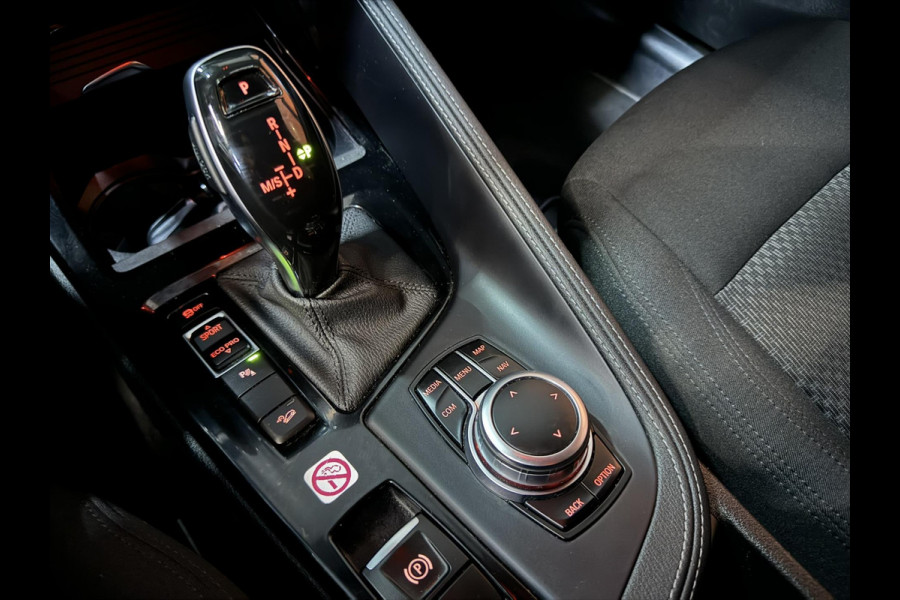BMW X2 XDrive20i Executive Garantie Camera Elek Achterklep StoelVW Cruise Navi Clima Led Rijklaar