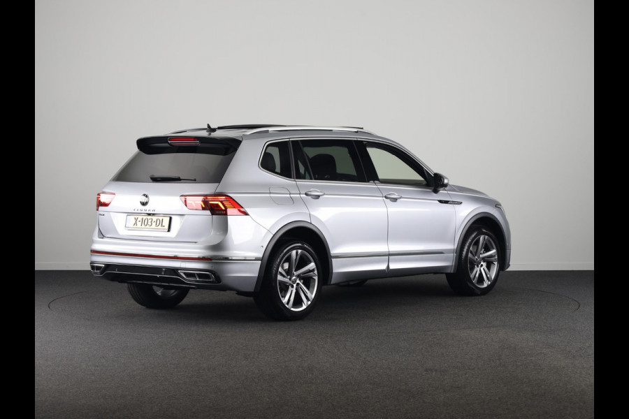 Volkswagen Tiguan Allspace 1.5 TSI R-Line Business 150PK | Automaat (DSG) | Wegklapbare trekhaak | Panoramadak
