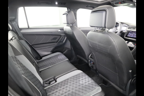Volkswagen Tiguan Allspace 1.5 TSI R-Line Business 150PK | Automaat (DSG) | Wegklapbare trekhaak | Panoramadak