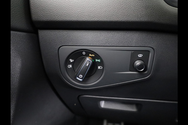 Volkswagen Tiguan Allspace 1.5 TSI R-Line Business 150PK | Automaat (DSG) | Wegklapbare trekhaak | Panoramadak