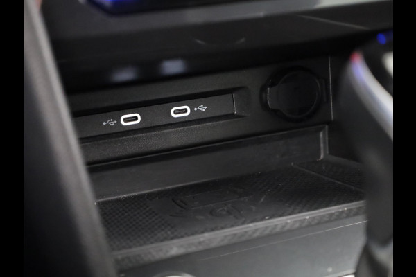 Volkswagen Tiguan Allspace 1.5 TSI R-Line Business 150PK | Automaat (DSG) | Wegklapbare trekhaak | Panoramadak