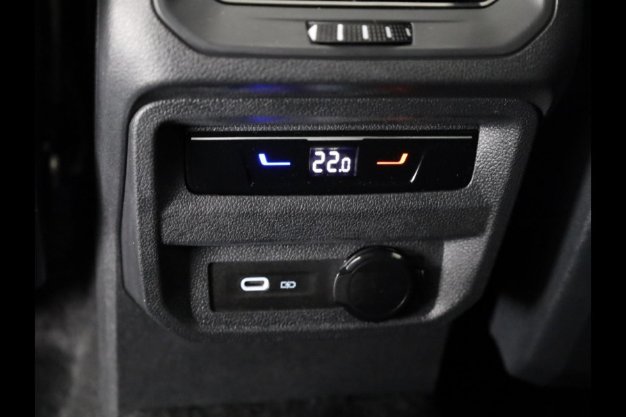 Volkswagen Tiguan Allspace 1.5 TSI R-Line Business 150PK | Automaat (DSG) | Wegklapbare trekhaak | Panoramadak