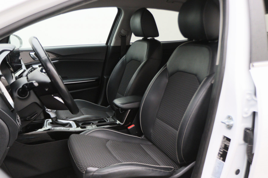 Kia Xceed 1.4 T-GDi DynamicPlusLine Climate, ACC, Camera, Verwarmde Stoel/Stuur, Apple Carplay, Trekhaak, 18''