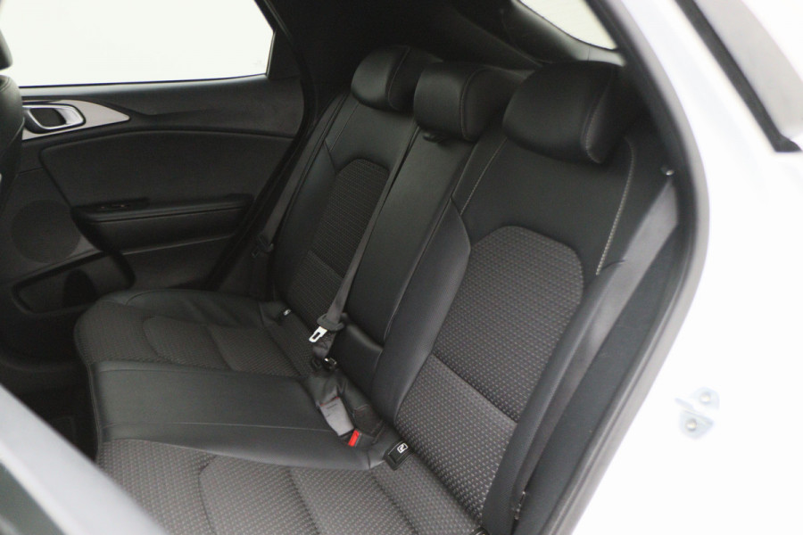 Kia Xceed 1.4 T-GDi DynamicPlusLine Climate, ACC, Camera, Verwarmde Stoel/Stuur, Apple Carplay, Trekhaak, 18''