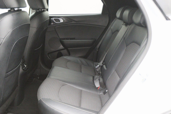 Kia Xceed 1.4 T-GDi DynamicPlusLine Climate, ACC, Camera, Verwarmde Stoel/Stuur, Apple Carplay, Trekhaak, 18''