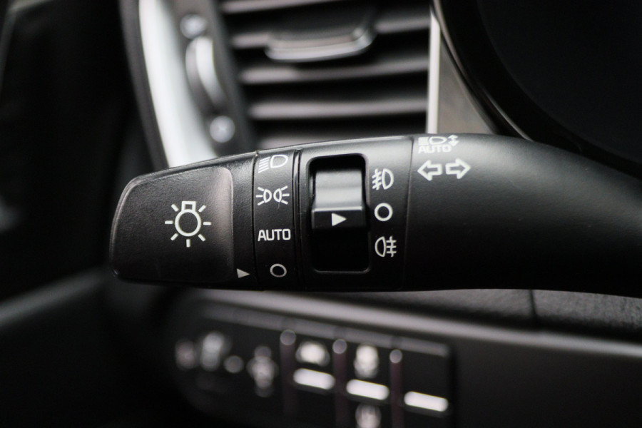 Kia Xceed 1.4 T-GDi DynamicPlusLine Climate, ACC, Camera, Verwarmde Stoel/Stuur, Apple Carplay, Trekhaak, 18''