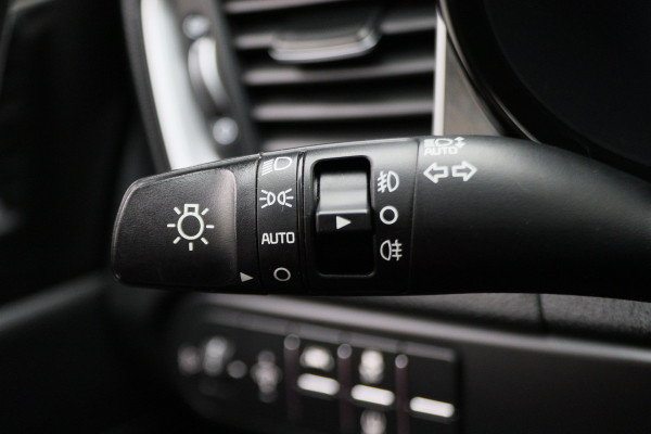 Kia Xceed 1.4 T-GDi DynamicPlusLine Climate, ACC, Camera, Verwarmde Stoel/Stuur, Apple Carplay, Trekhaak, 18''