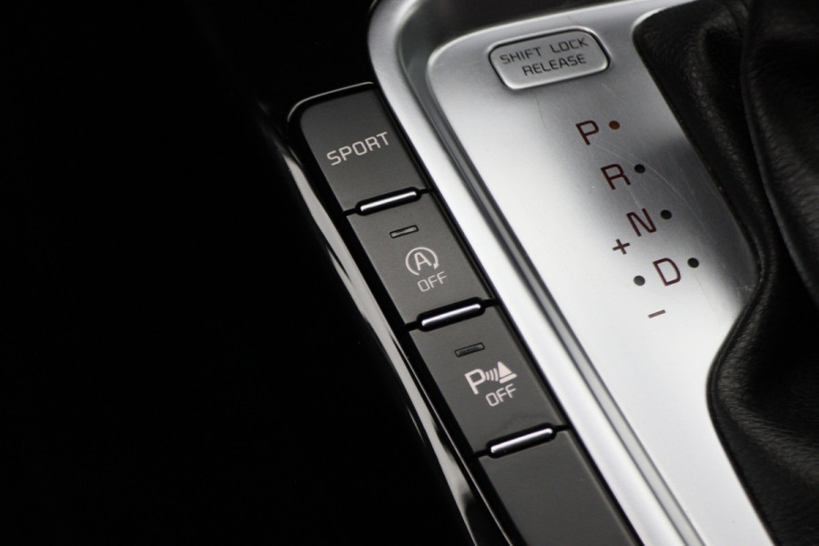 Kia Xceed 1.4 T-GDi DynamicPlusLine Climate, ACC, Camera, Verwarmde Stoel/Stuur, Apple Carplay, Trekhaak, 18''