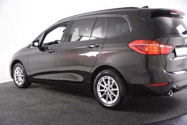 BMW 2 Serie Gran Tourer 218i High Executive *Leer*Navigatie*Parkassist*Stoelverwarming*