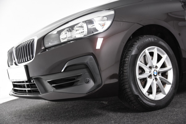BMW 2 Serie Gran Tourer 218i High Executive *Leer*Navigatie*Parkassist*Stoelverwarming*