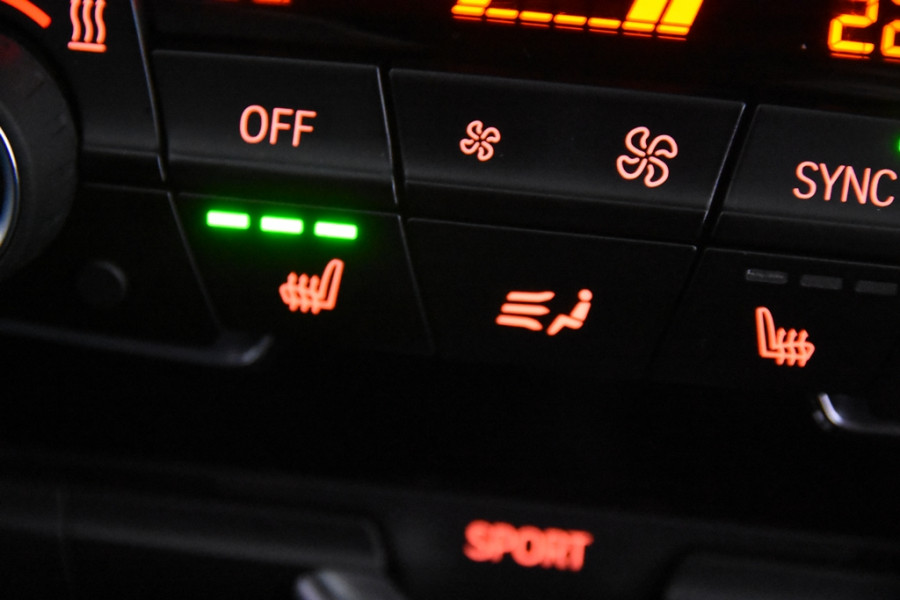 BMW 2 Serie Gran Tourer 218i High Executive *Leer*Navigatie*Parkassist*Stoelverwarming*