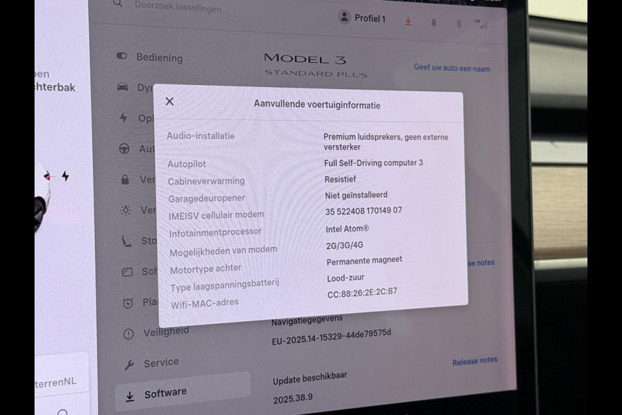 Tesla Model 3 RWD SR+ 60kWh 325PK Lmv 18" AutoPilot Leder PanoDak Adaptive-Cruise Lmv Camera's Elektr.-Stuur+Stoelen+Spiegels+Geheugen+Easy-En Navi LED Comfortstoelen ACC DAB Keyless en Voorverwarmen interieur via App One-Pedal-Drive Origineel Nederlandse auto tot 11kw laden thuis! Garantie Accu tot 10-12-2027 max 160.000km 1.584kg licht!