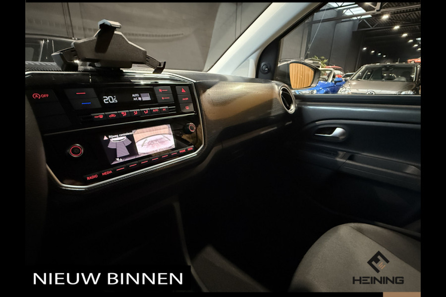 Volkswagen up! 1.0 Comfort-Pakket. Camera. Automatische Airco. PDC. NAP