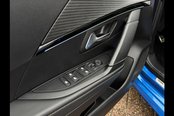 Peugeot 208 1.2 PureTech GT-Line Pano | Stoelverwarming | Apple Carplay | Achteruitrij Camera