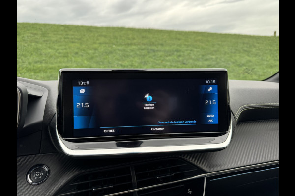 Peugeot 208 1.2 PureTech GT-Line Pano | Stoelverwarming | Apple Carplay | Achteruitrij Camera