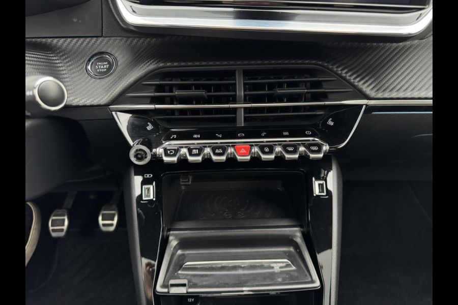 Peugeot 208 1.2 PureTech GT-Line Pano | Stoelverwarming | Apple Carplay | Achteruitrij Camera