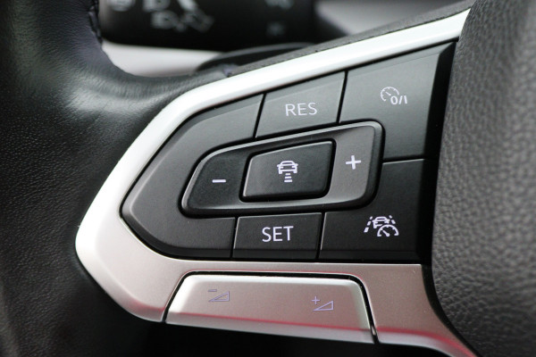 Volkswagen Golf 1.5 eTSI DSG Style Virtual Cockpit, Head-Up, IQ-Light, ACC, Apple Carplay, Sfeerverlichting, 17''