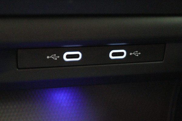 Volkswagen Golf 1.5 eTSI DSG Style Virtual Cockpit, Head-Up, IQ-Light, ACC, Apple Carplay, Sfeerverlichting, 17''