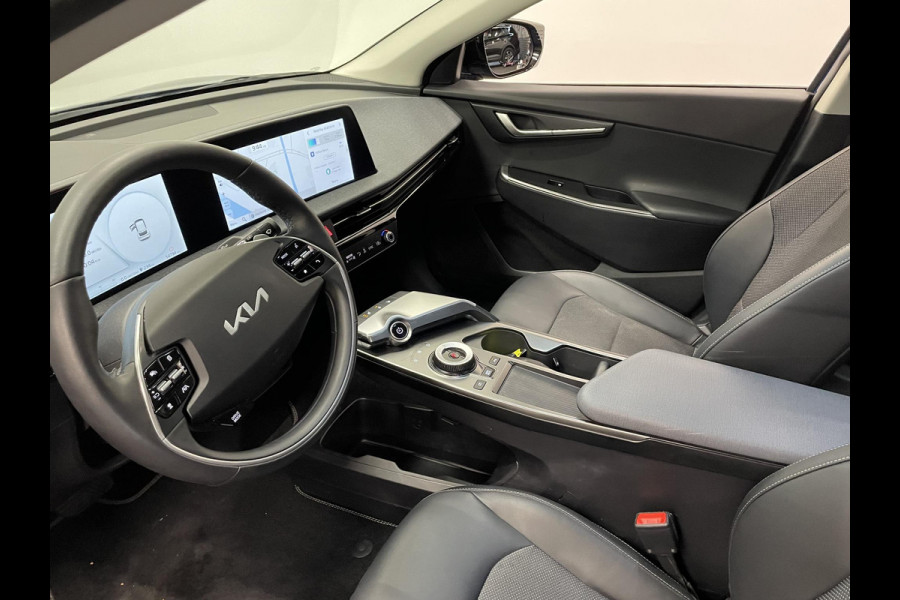 Kia Ev6 Air 58 kWh Airco ECC Navi Carplay Adaptive Cruise Control 19" LM Velgen Full LED PDC VA + Camera
