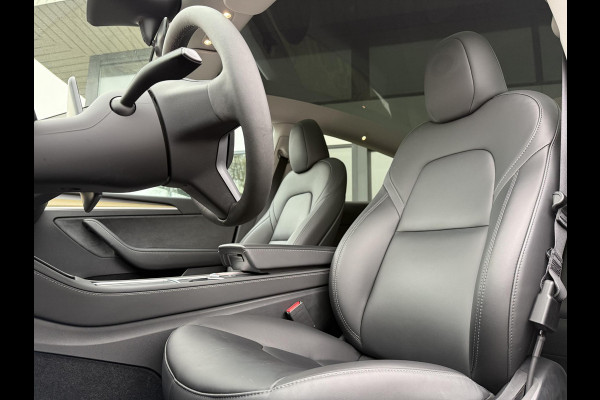Tesla Model Y Range Plus | Autopilot | Panorama | Leder |