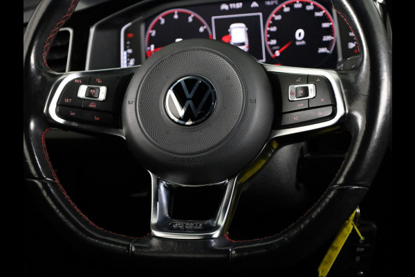 Volkswagen Polo 2.0 TSI GTI 20PK DSG | Digitaal dashboard | Navigatie | Parkeersensoren voor + achter | 18"LM velgen |