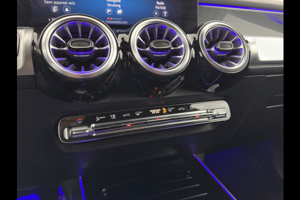 Mercedes-Benz Glb 200 d Premium AMG-Sport-Pack [ VAN ] Aut. *LEATHER-MICROFIBRE | FULL-LED | AMBIENT-LIGHT | WIDE-SCREEN-DIGICOCKPIT | HEATED-SPORTSEATS | KEYLESS | NAVI-FULLMAP | DAB+ | ECC | PDC | CRUISE | 19''ALU*