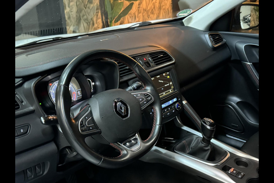 Renault Kadjar 1.6 TCe Bose Garantie Elek. Trekhaak Blindspot Elek. Stoel StoelVW Leder Camera Cruise Navi Clima Led PDC Rijklaar