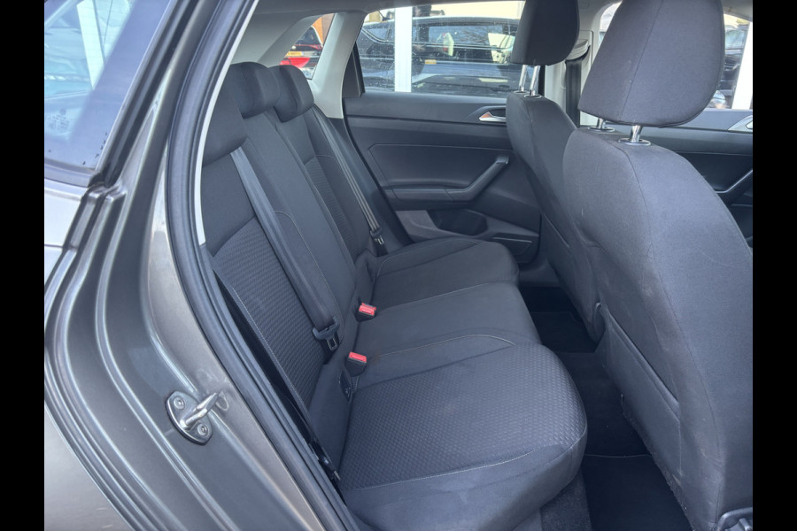 Volkswagen Polo 1.0 TSI Highline Business | Stoelverwarming | Parkeer Sensoren | Navi | Cruise
