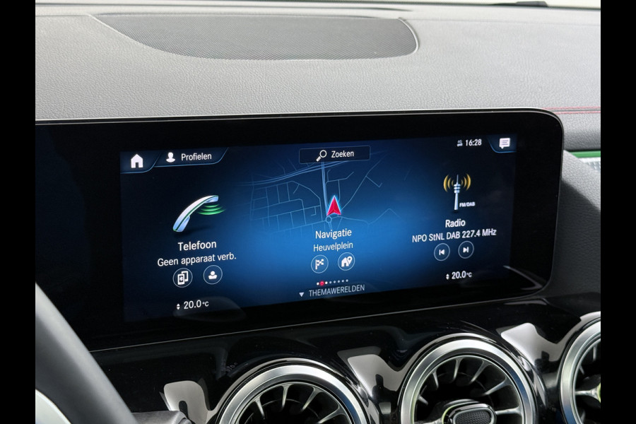 Mercedes-Benz EQA 250 AMG 67kWh Apple Carplay Android Auto Pano-/Schuif-Dak Leer/Alcantara Advanced LED-High-Performance Camera Navi+10" Connect D 191pk AUT. Night-pakket Connect-20 DAB Actieve park-assist+Rem-assistent Adaptive-Gr-licht Stoelverwarming Elek.Achterklep DAB High Perf.-LED  Keyless Business Solution 11kw-AC 1e Eigenaar Origineel Nederlandse Auto S.O.H. 91% 750kg Trekvermogen