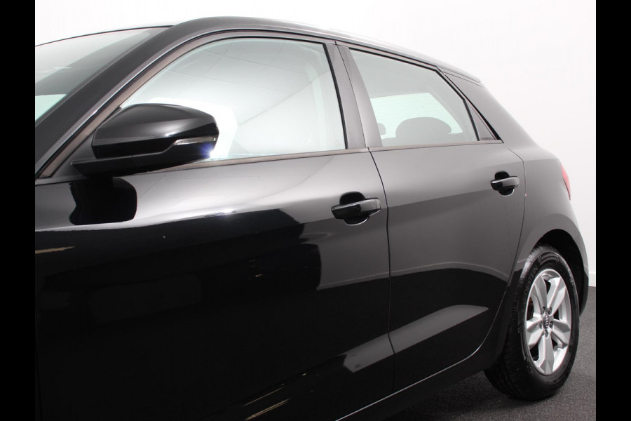 Audi A1 Sportback 30 TFSI 115pk Automaat | Navigatie | Climate Control | Digitale Cockpit | Parkeer sensoren | Bluetooth | Cruise control | Lichtmetalen velgen
