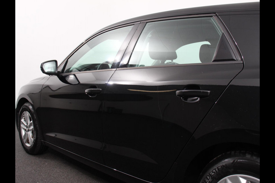 Audi A1 Sportback 30 TFSI 115pk Automaat | Navigatie | Climate Control | Digitale Cockpit | Parkeer sensoren | Bluetooth | Cruise control | Lichtmetalen velgen