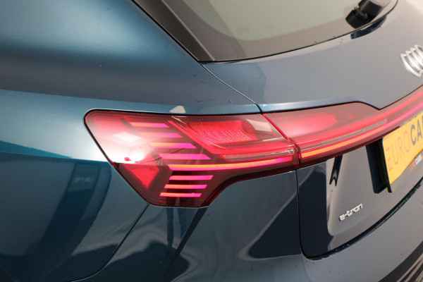 Audi e-tron e-tron 55 quattro | Navigatie | Climate Control | Alcantara | Camera | Electrisch bedienbare achterklep | Led | Cruise Control Adaptive |